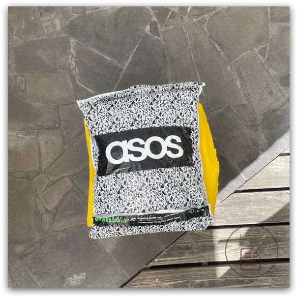 【購物實測】購買英國ASOS服飾到台灣-拆開Buyandship的外袋包裝，出現ASOS的包裝