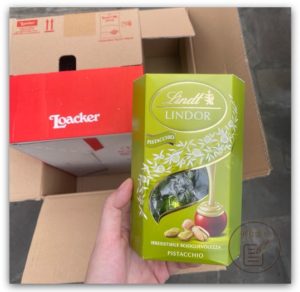 【購物實測】Amazon Italy透過義大利集運轉寄至台灣教學-Lindt LINDOR 巧克力球 開心果口味